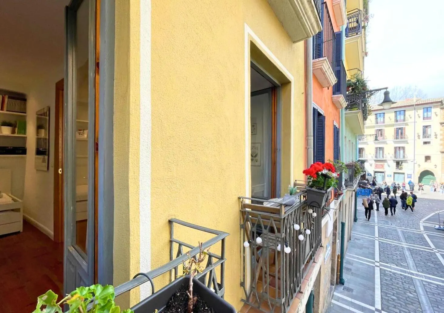 Top Apartment Frente A La Catedral Pamplona Spain